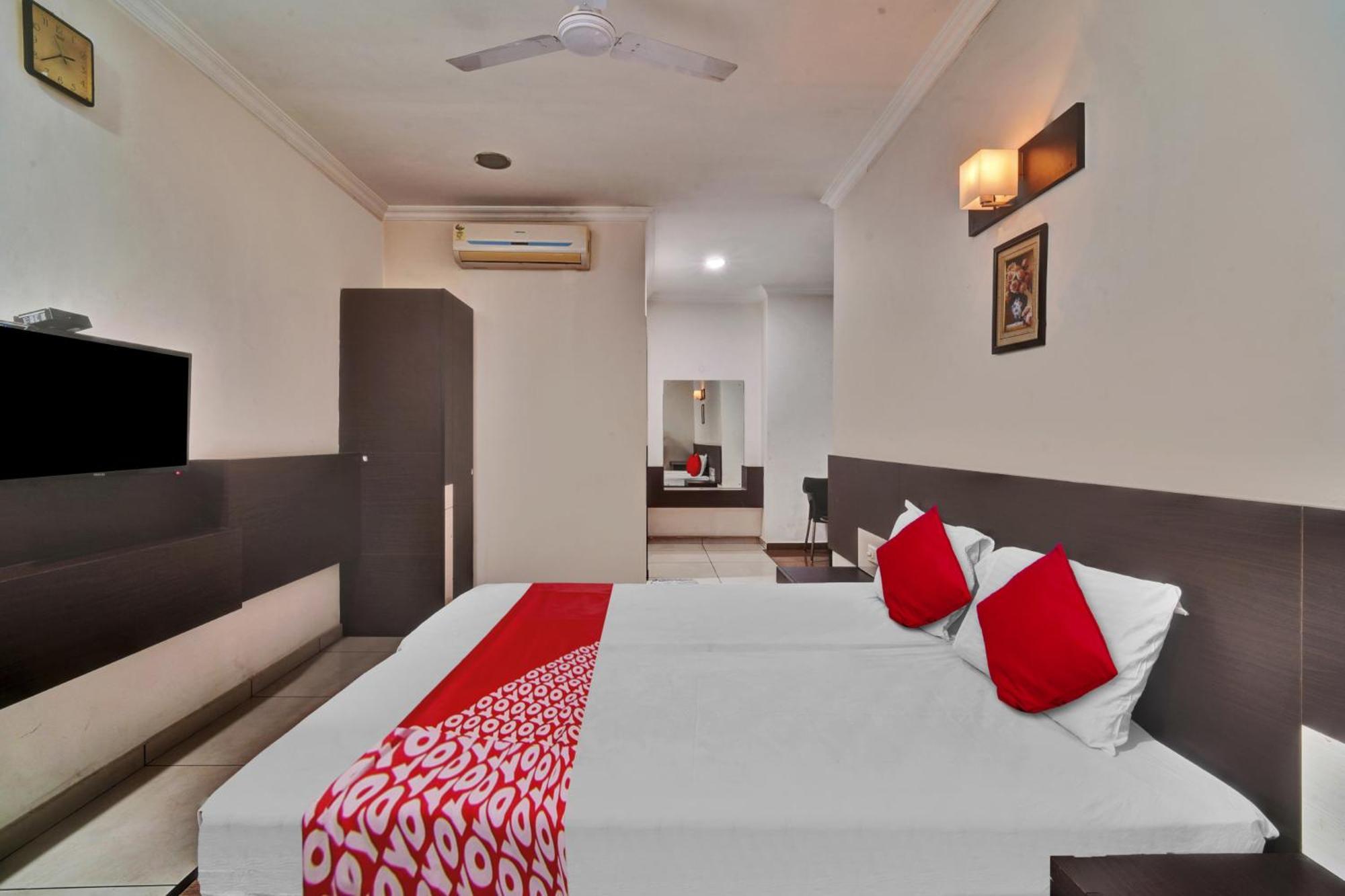 Hotel O Jk Inn Tiruppur Eksteriør billede